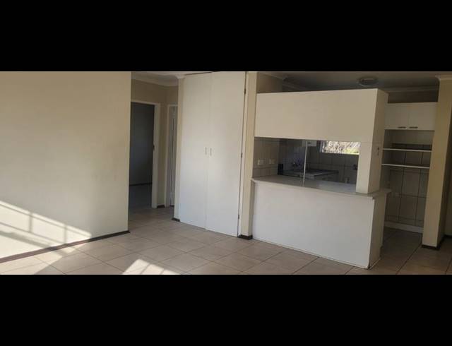 2 BEDROOM TOWNHOUSE FOR SALE IN VERWOERDPARK